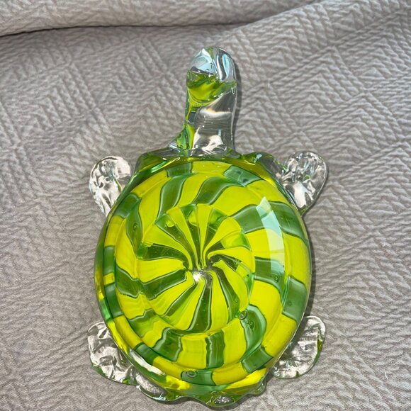 Gorgeous Designs Heavy Blown Glass Turtle Green Hollow Decorative Collectible - Picture 7 of 7